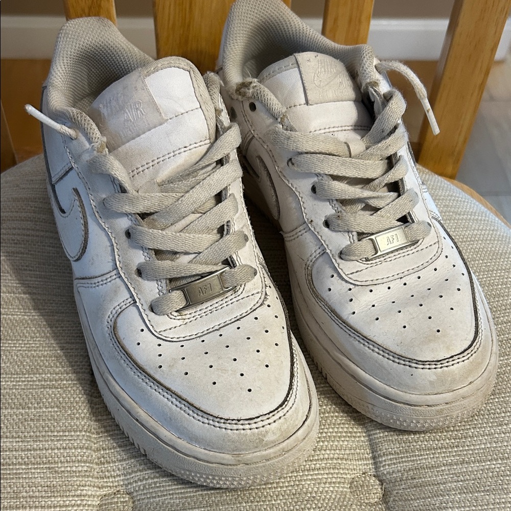 Nike Air Force 1 Off-White Sneakers
